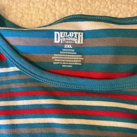 Duluth Trading Co T-shirt EUC - Picture 6 of 6